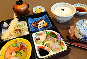 旬彩御膳【華】1,500円（税込1,650円）